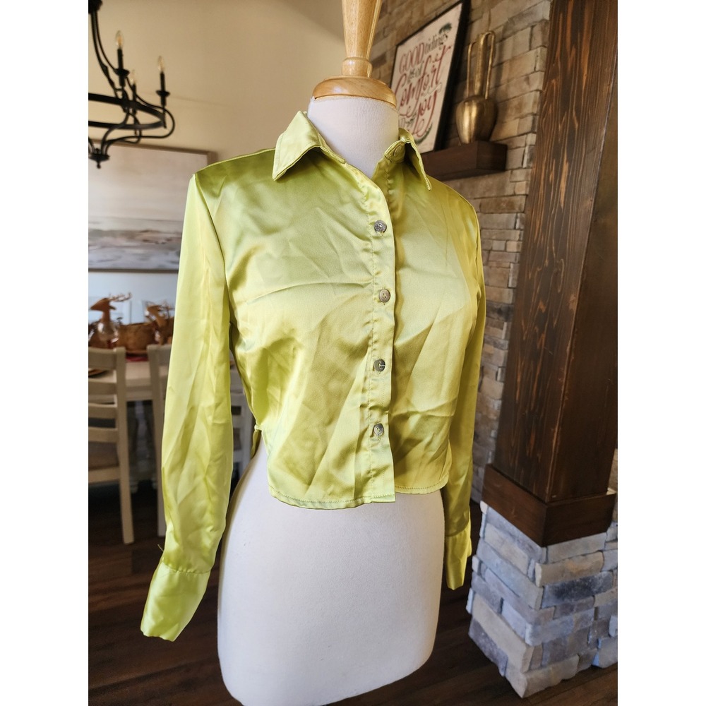 LIFE Boutique Silky Satin Button Up Cropped Shirt Blouse Green Dressy Size S